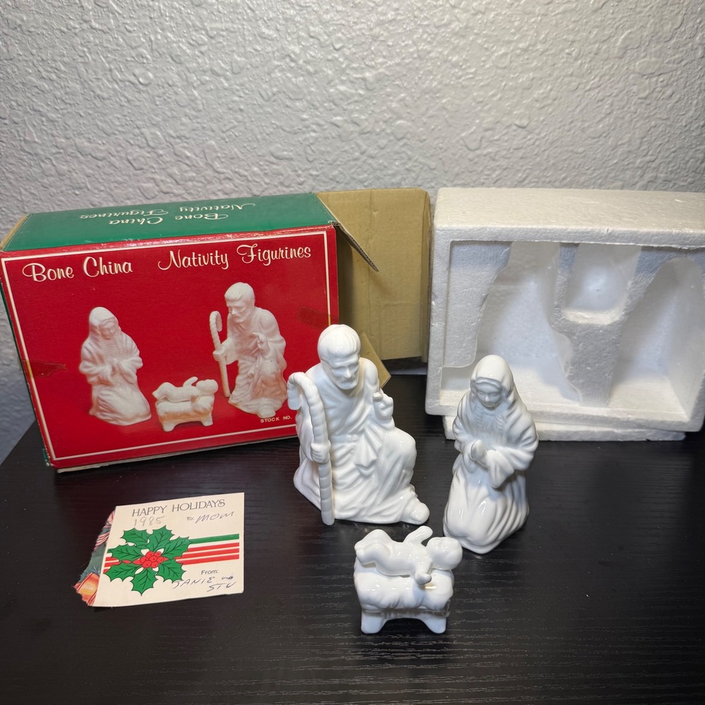 Vintage 80s Bone China Nativity Set Figurines Mary Joesph Baby Jesus Christmas